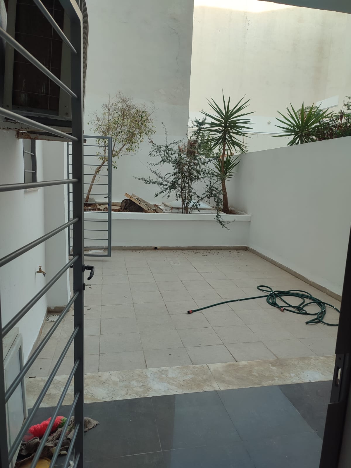 Ain Zaghouan Jardins de Carthage Location Appart. 4 pices Appartement s3 avec grande terasse