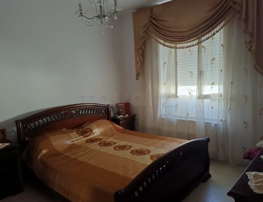 La Soukra Borj Louzir Vente Appart. 4 pices Appartement bien quip