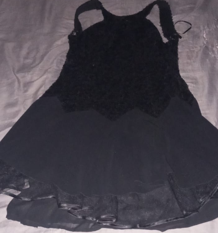 Ariana Ville El Menzah 8 Femmes Autre Robe soire