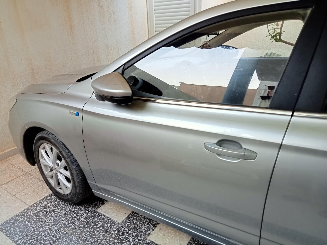 Mahdia Mahdia Hiboun Mg MG Belle voiture mg5