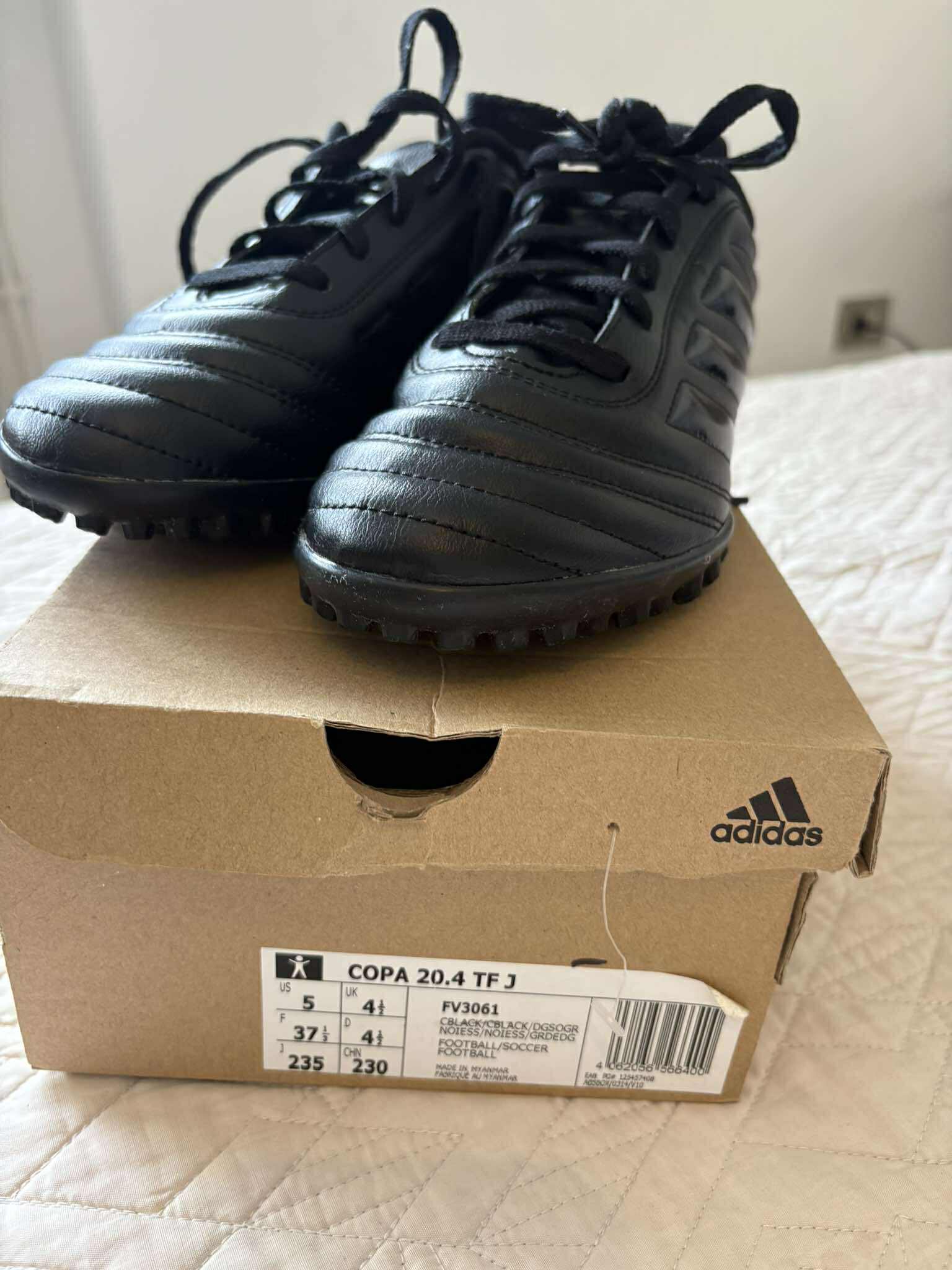 El Menzah El Manar 2 Autre Autre Chaussures de foot adidas garon