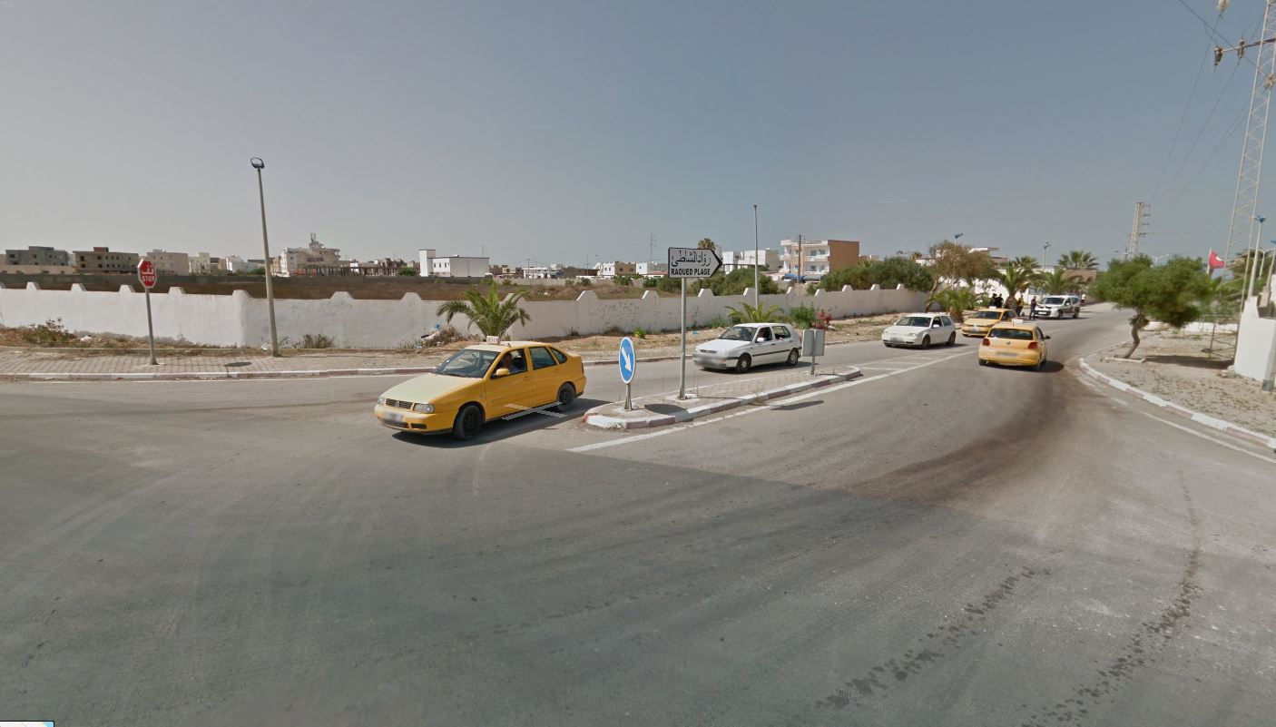 Raoued Raoued Terrain Terrain nu Un terrain sur la route principale raoued gammarth