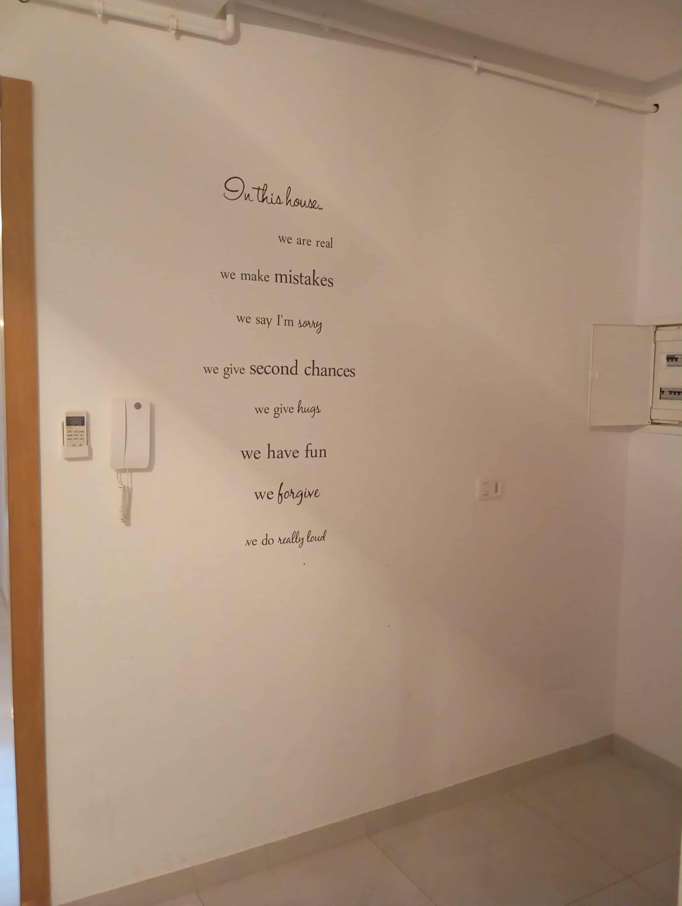 La Marsa El Aouina Location Appart. 3 pices Apprt splus 2 meubl   cit lwahat