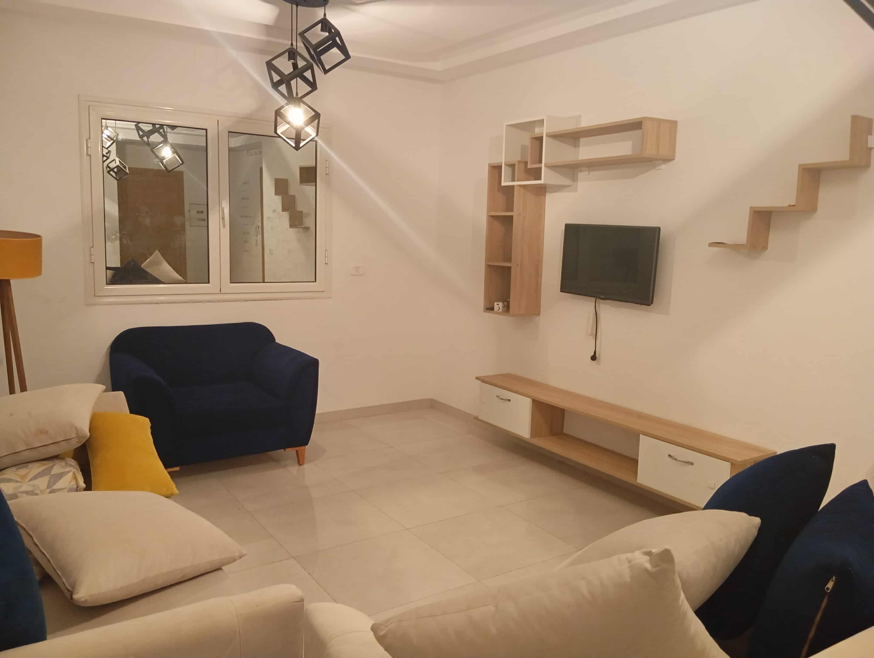 La Marsa El Aouina Location Appart. 3 pices Apprt splus 2 meubl   cit lwahat