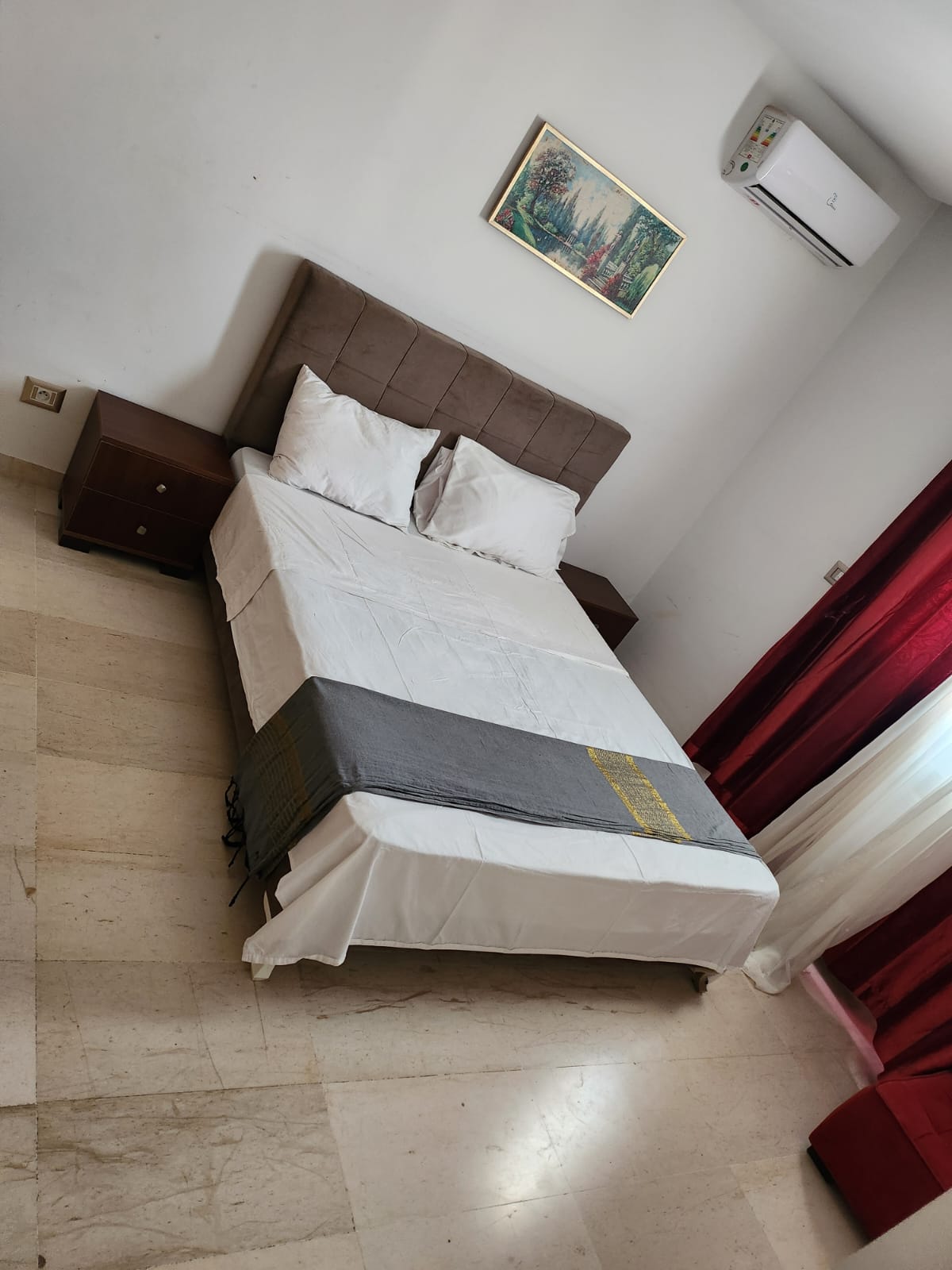 La Marsa El Aouina Location Appart. 3 pices Appartement splus 2 meubl  lwahat