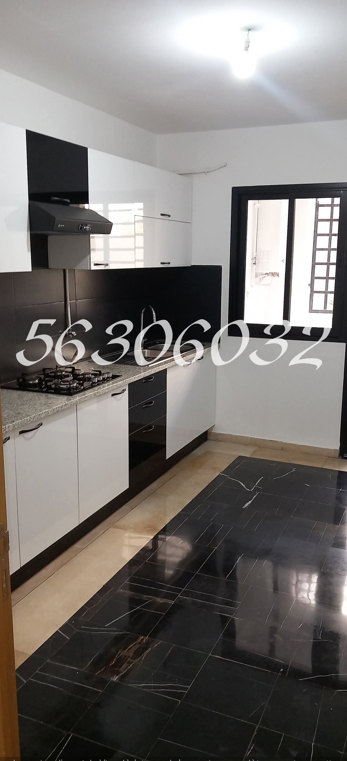 La Marsa El Aouina Location Appart. 4 pices Apprt splus 3  cit  wahat