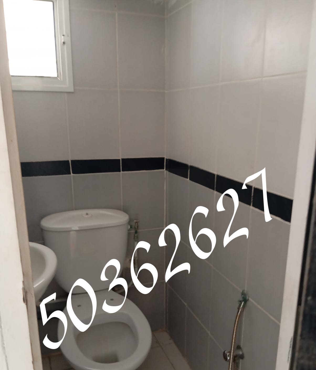 La Marsa El Aouina Location Appart. 1 pice Un bureau usage commercial  jardins el aouina