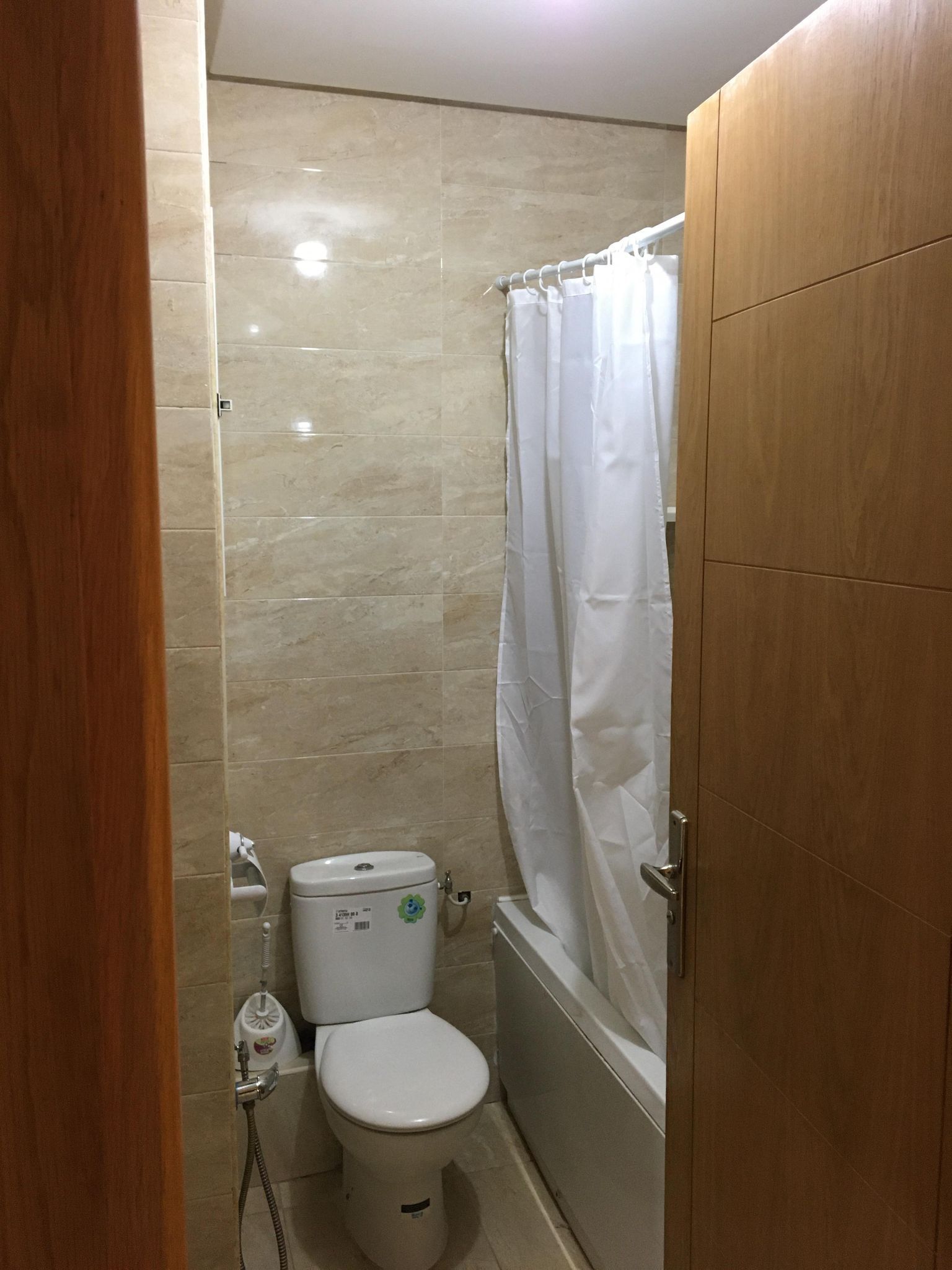 Ain Zaghouan Ain Zaghouan Location Appart. 3 pices S plus 2 hst a la cit wahat wb4325