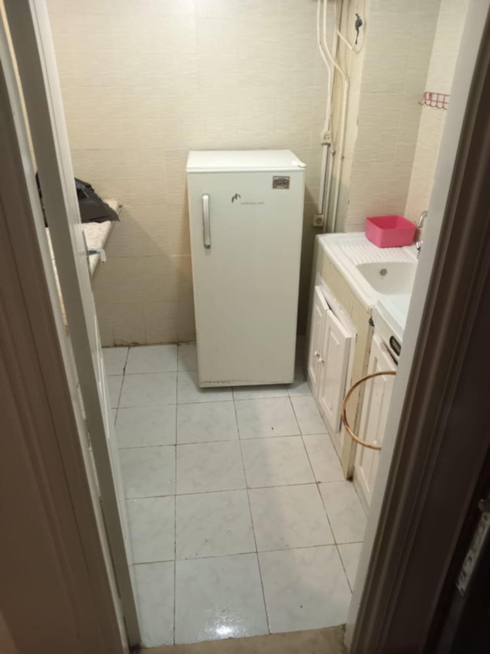 Ariana Ville El Menzah 6 Location Appart. 3 pices S plus 2 meubl a el manzah 6 wb3960