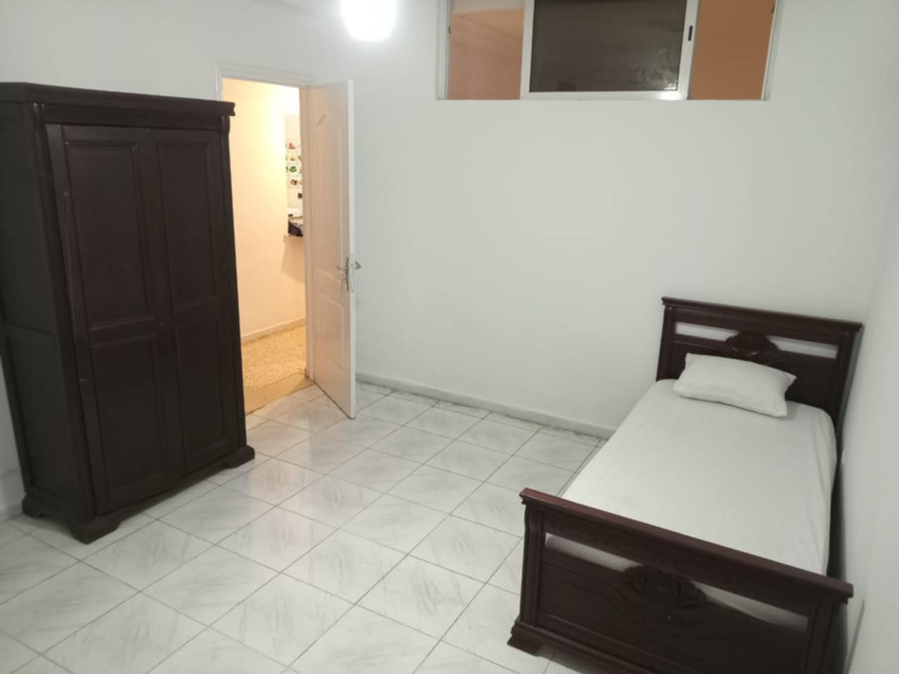 Ariana Ville El Menzah 6 Location Appart. 3 pices S plus 2 meubl a el manzah 6 wb3960