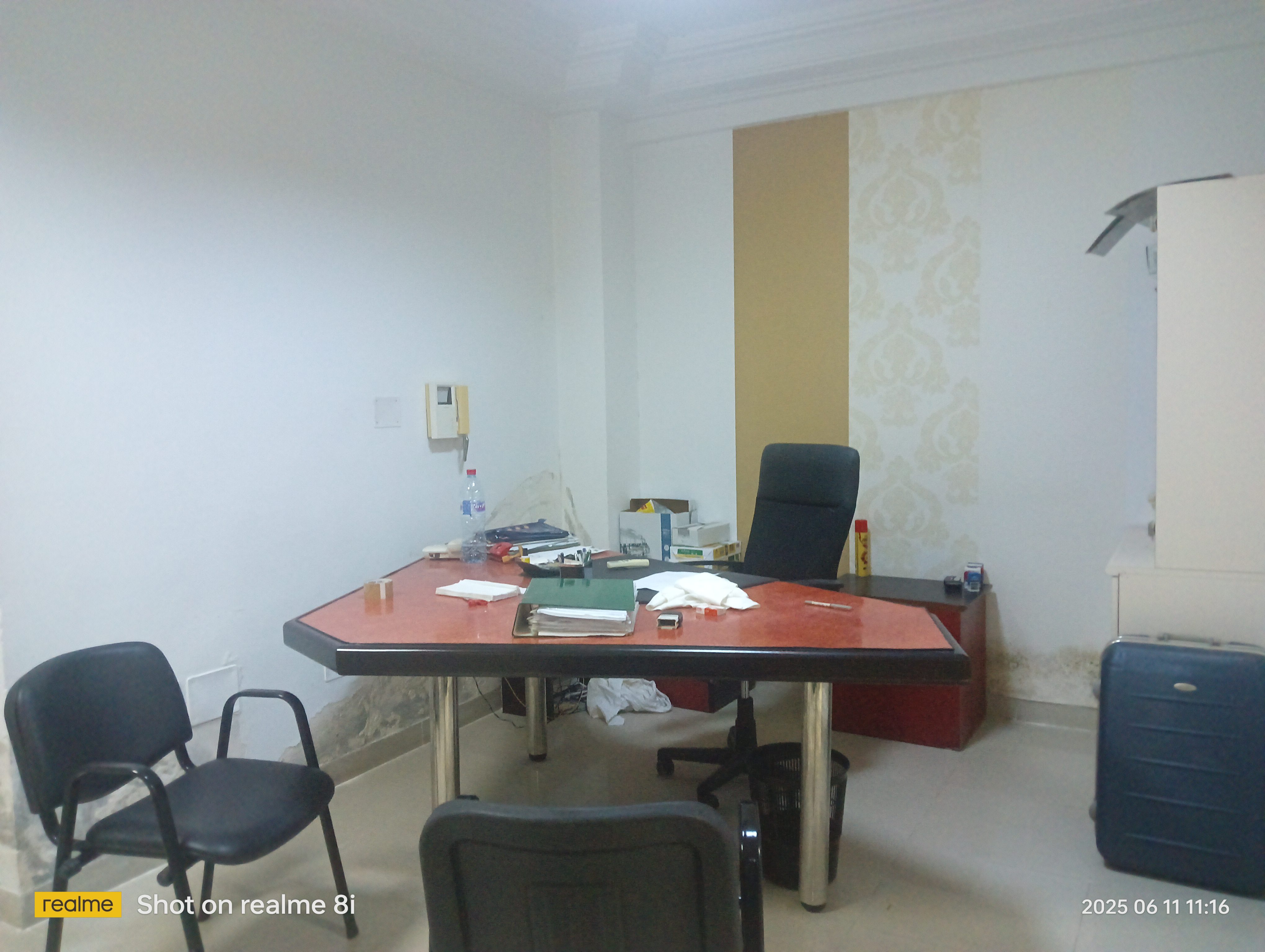 Ariana Ville Cite Ennasr 2 Bureaux & Commerces Bureau Bureau  mezzanine h2