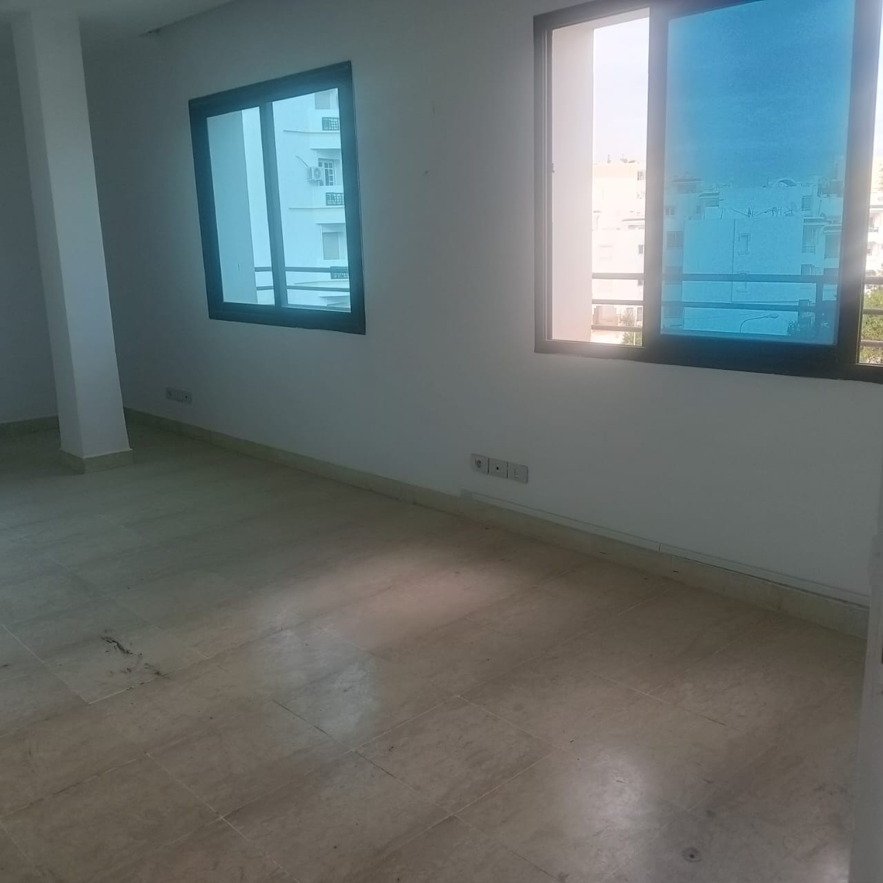 Ariana Ville Cite Ennasr 2 Bureaux & Commerces Bureau Bureau h3 commercial ou bureautique