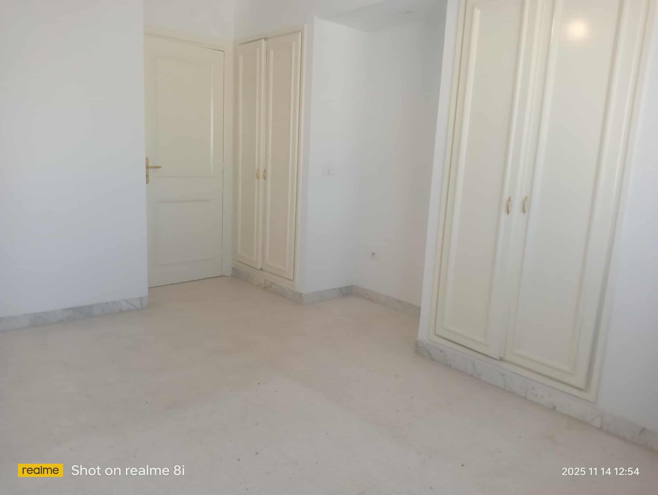 Ariana Ville Cite Ennasr 2 Location Appart. 4 pices S3 trs h stand proche monoprix