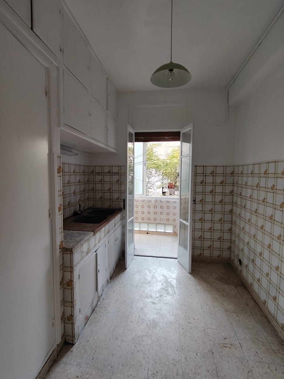 Ariana Ville El Menzah 5 Location Appart. 3 pices S plus 2 au 3 me tage menzah5