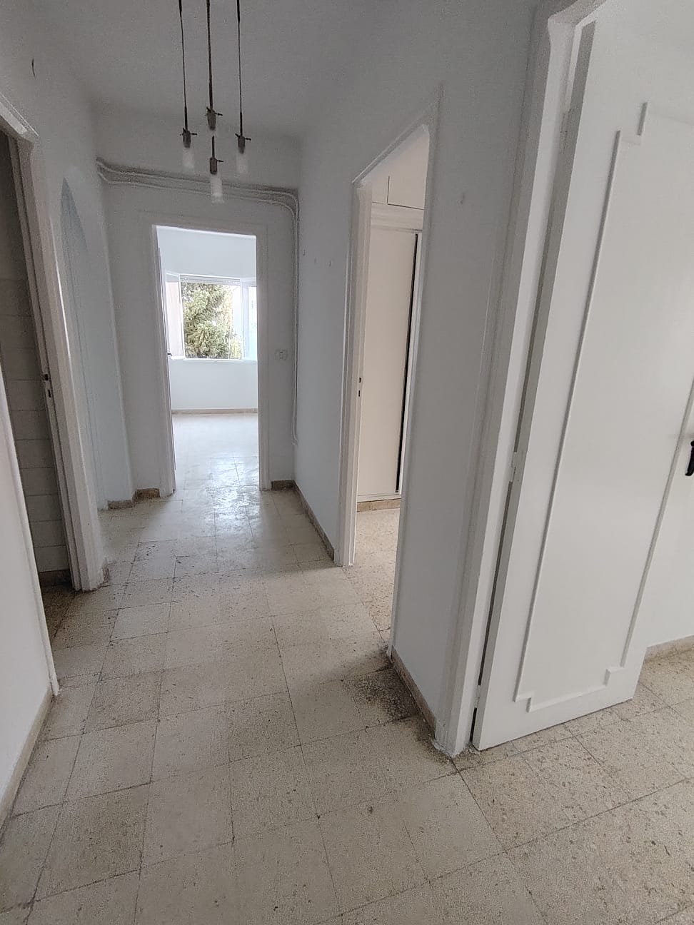 Ariana Ville El Menzah 5 Location Appart. 3 pices S plus 2 au 3 me tage menzah5