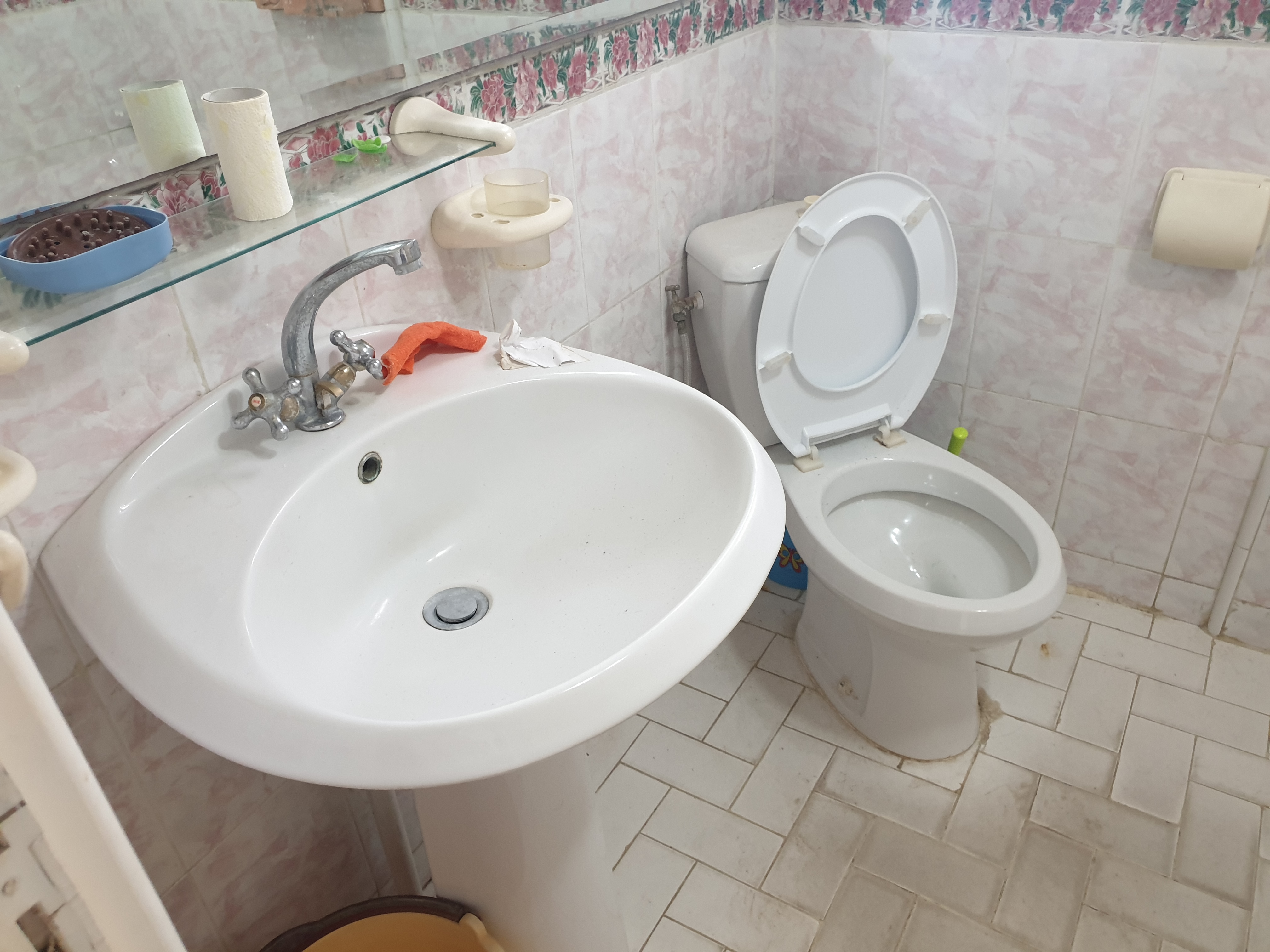 El Menzah El Menzah 9 Vente Appart. 2 pices Studio prs de centre makni menzah 9