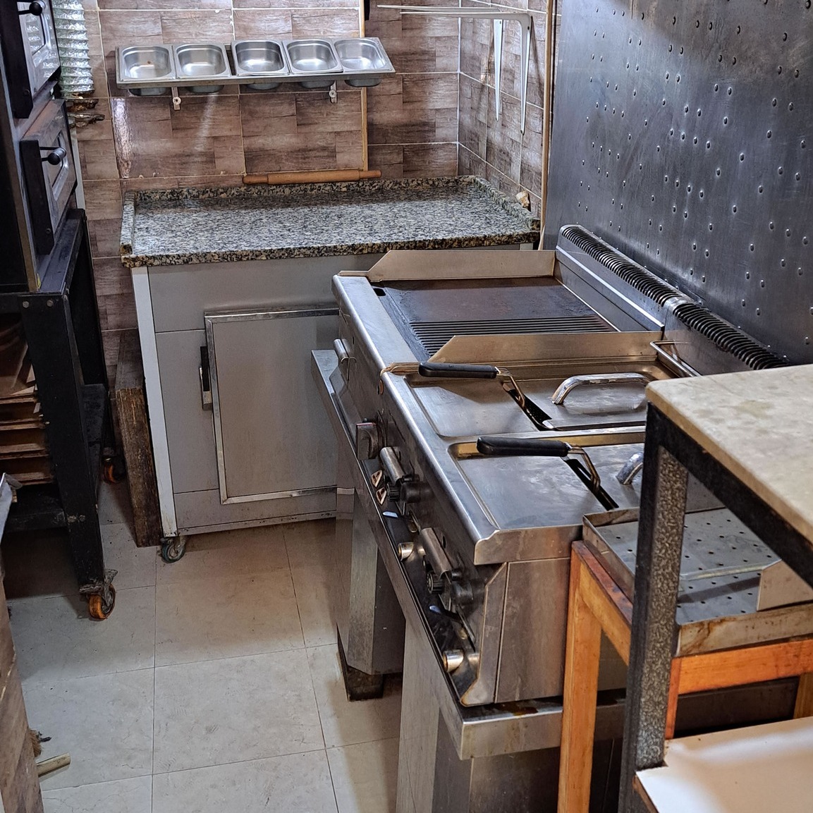 Bab Bhar Bab Bhar Location Autre Fonds de commerce restauration  el kasba tunis