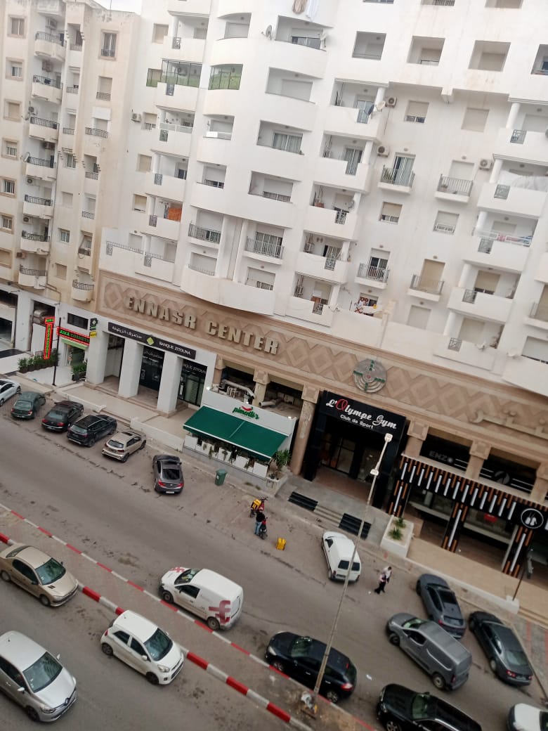 Ariana Ville Cite Ennasr 1 Vente Appart. 4 pices Beau s3 emplacement et prix