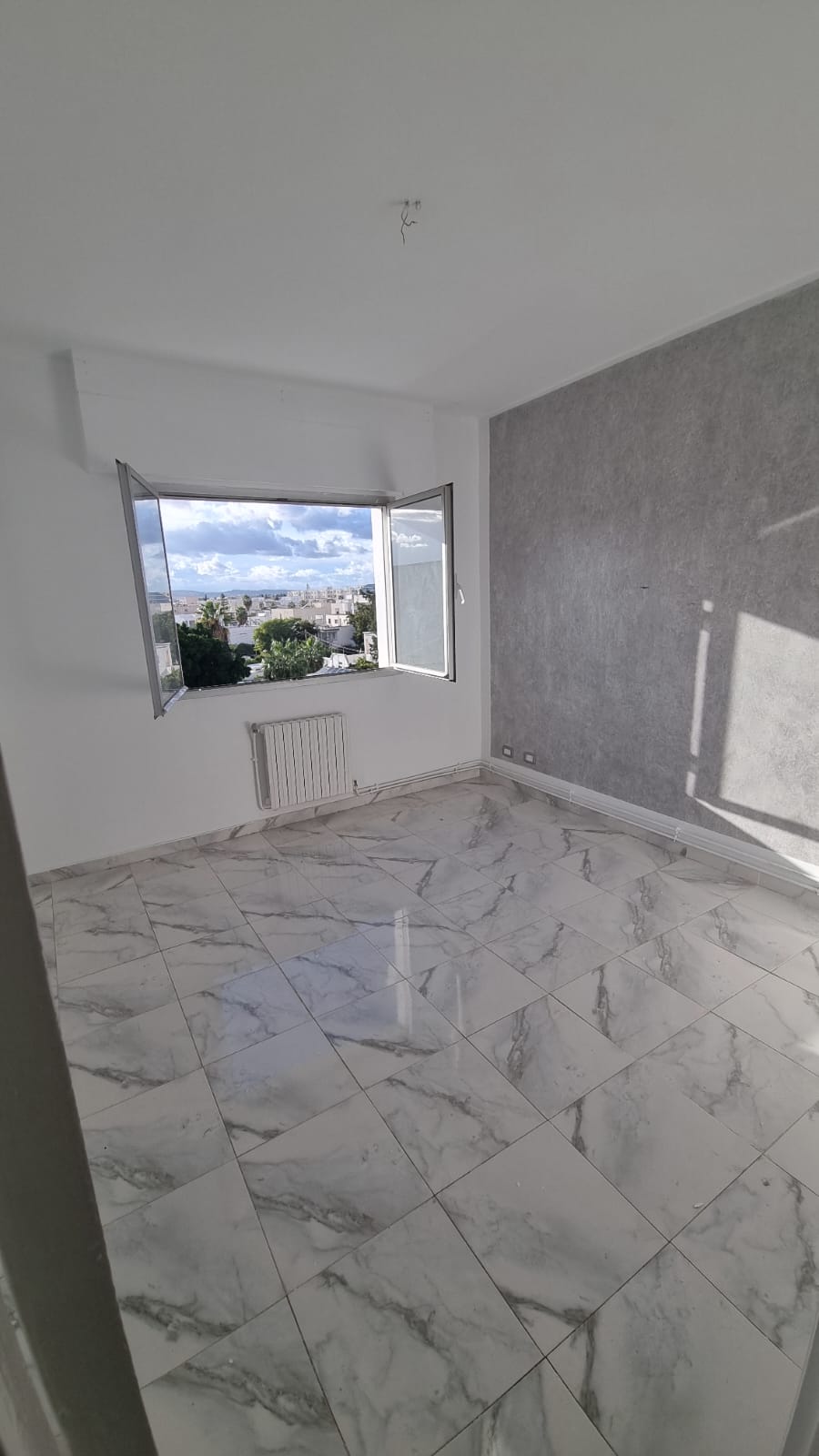 Le Bardo Khaznadar Location Appart. 4 pices Bel appartement khaznadar emplacement stratgique