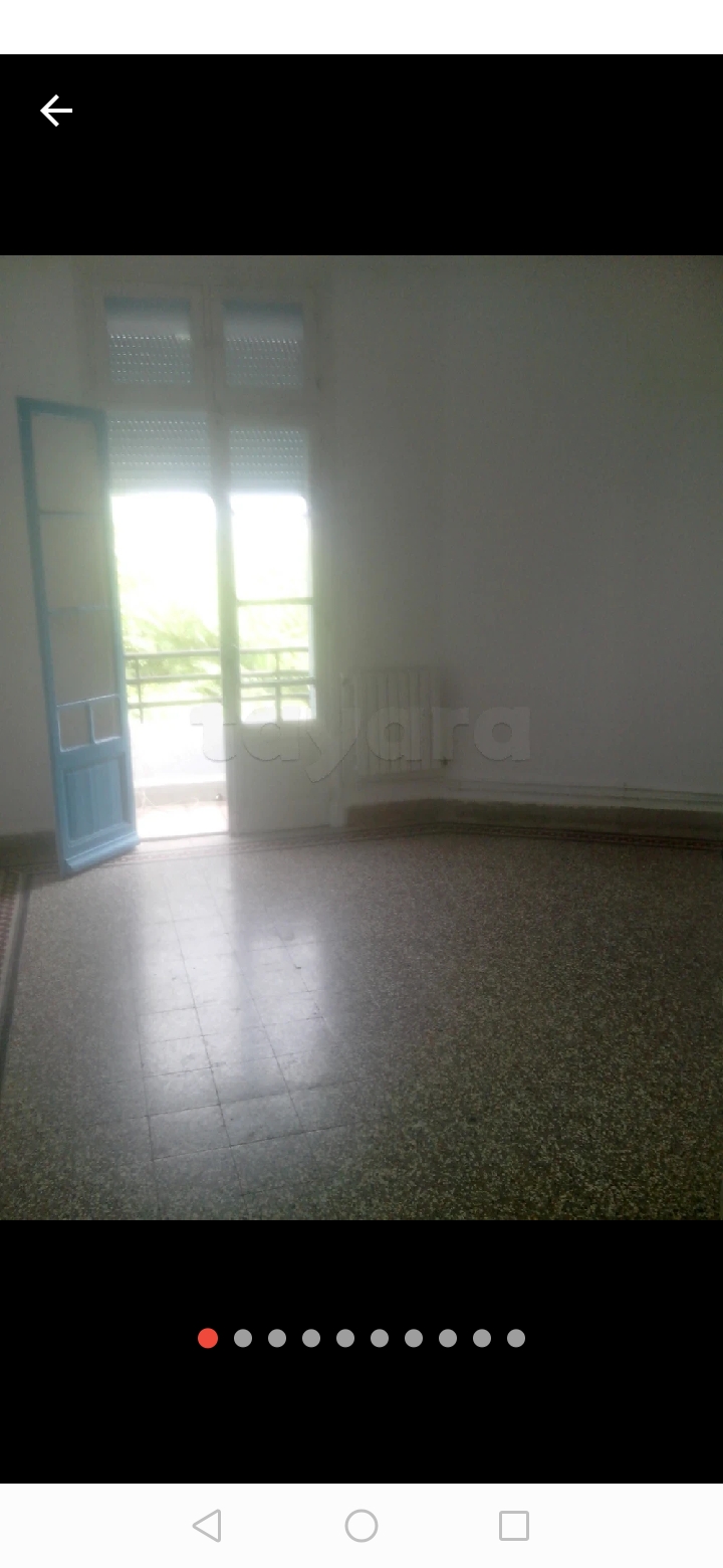 Bab Bhar Bab Bhar Location Appart. 3 pices Apt trs propre hall 3chambres av jamel abd naceur