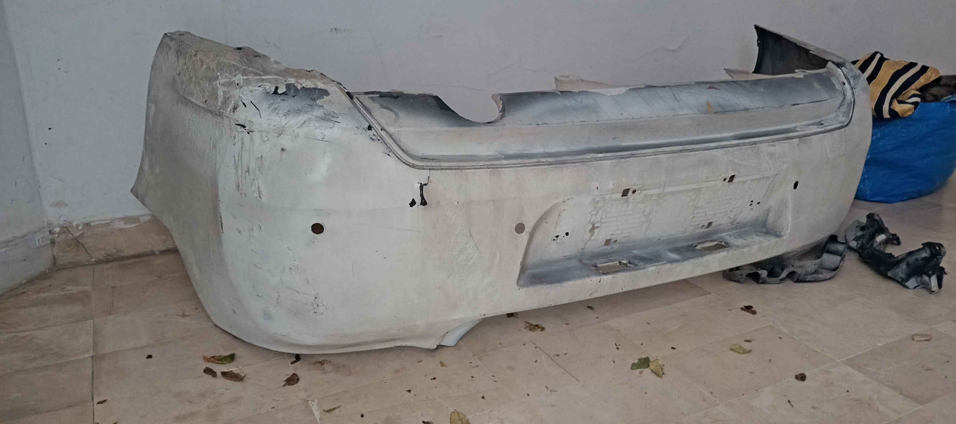 El Omrane El Omrane Tuning et Styling Carrosserie et Extrieur Pare choc arrire peugeot 301