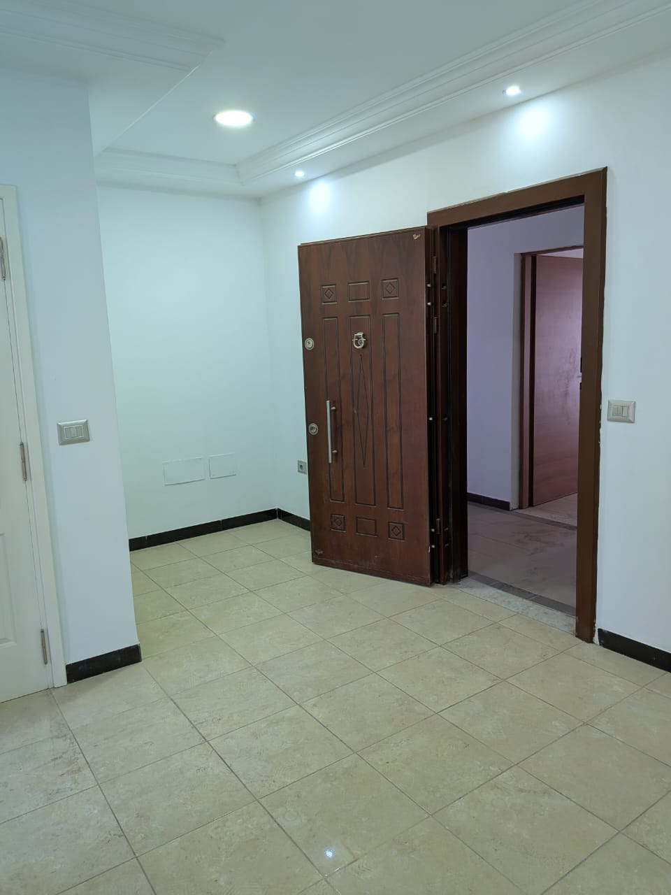 Ettadhamen Cite Ettadhamen Location Autre Idal emplacement intilaka usage bureau