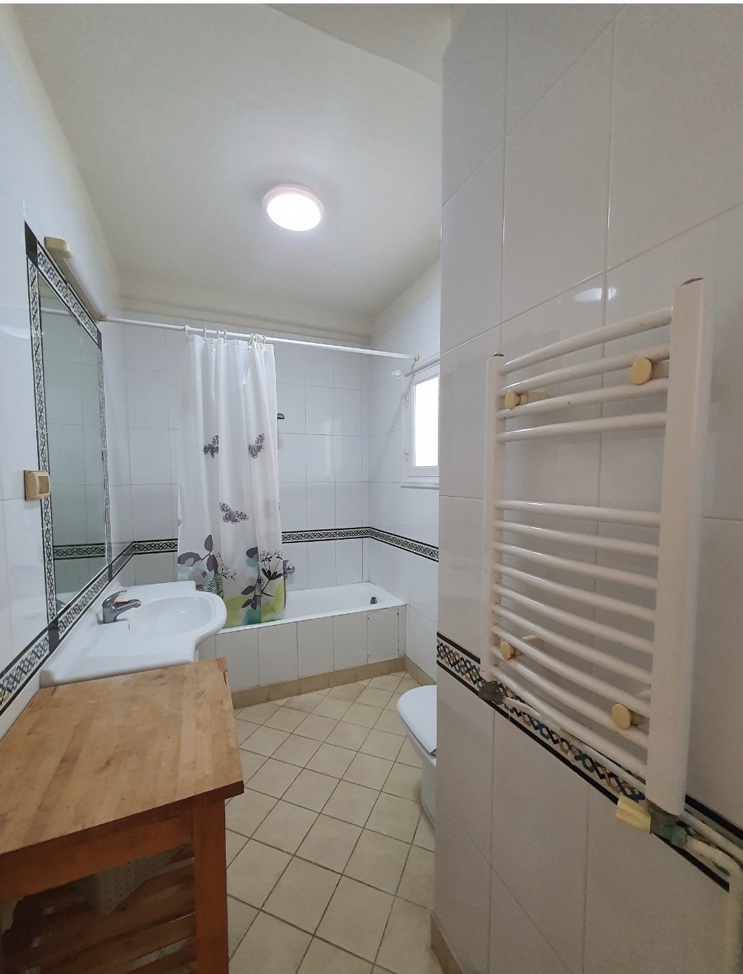 La Marsa Cite Erriadh Location Appart. 3 pices Rdc indpendant au coueur de la marsa