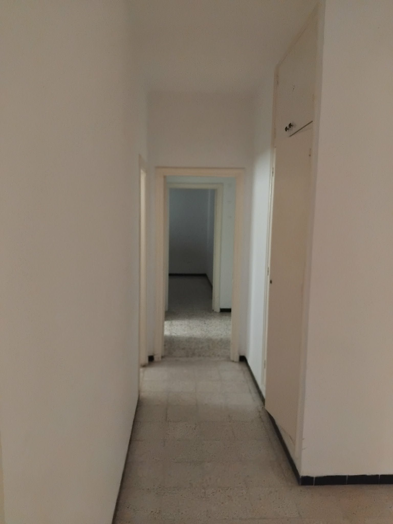 Ariana Ville Cite Des Roses Vente Appart. 5 pices+ Appartement spacieux cit les roses