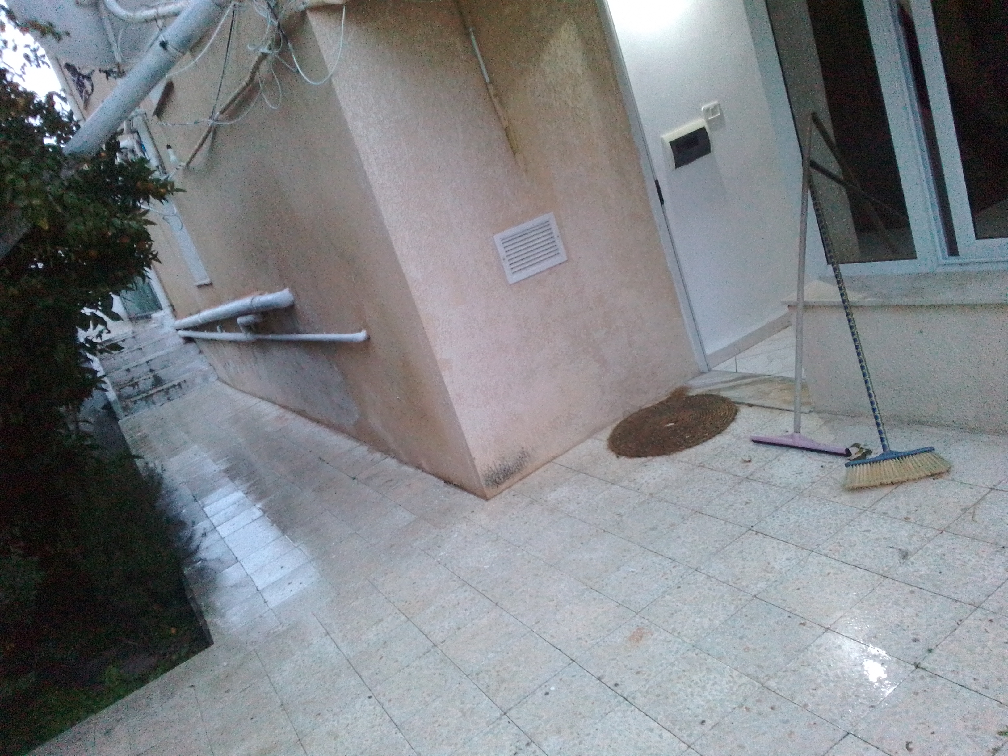 Bizerte Nord Cite El Korniche 2 Location Appart. 3 pices Magnifique studio scuris