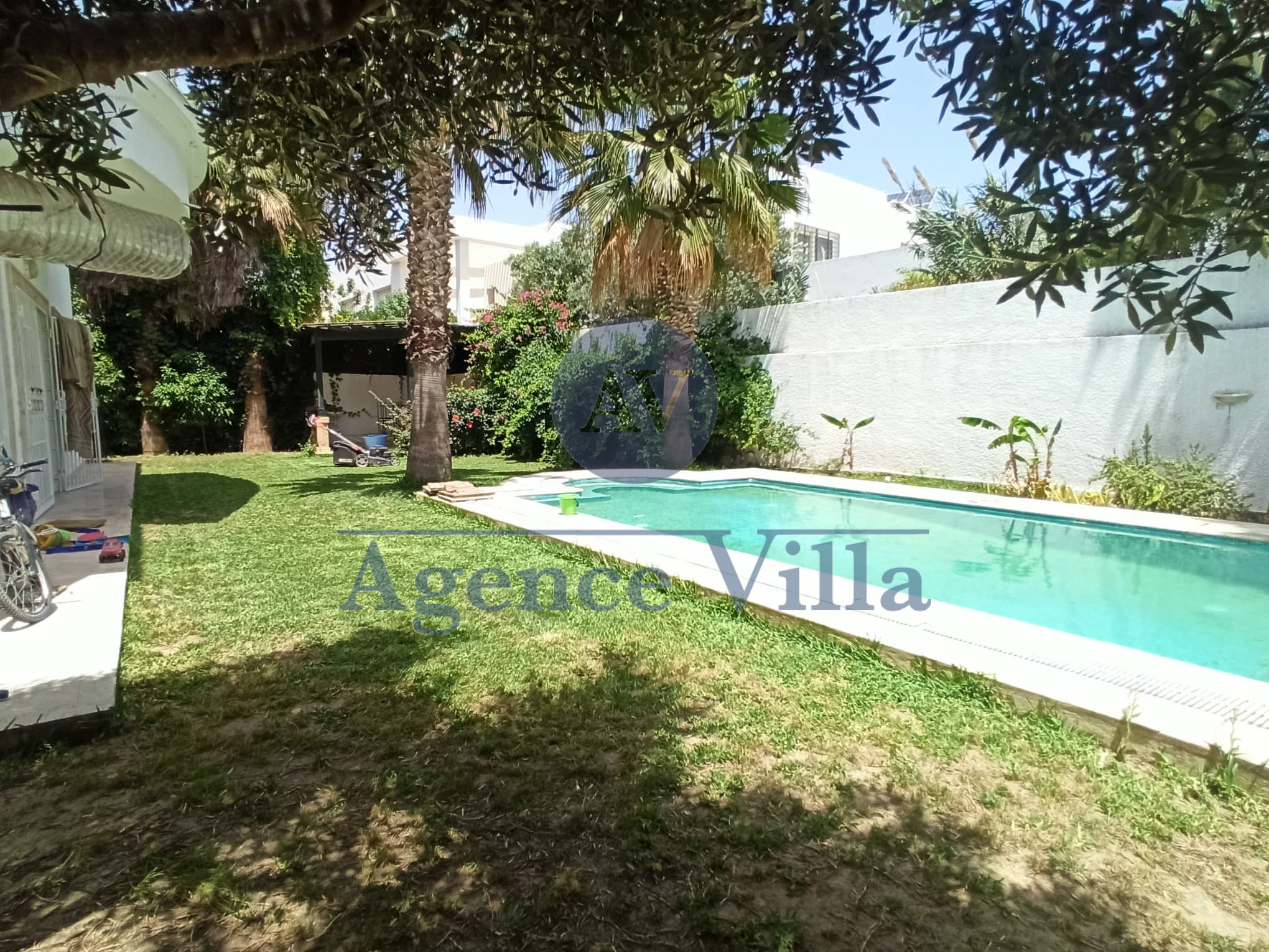 La Marsa Gammart Location Maisons Une villa avec piscine  gammarth