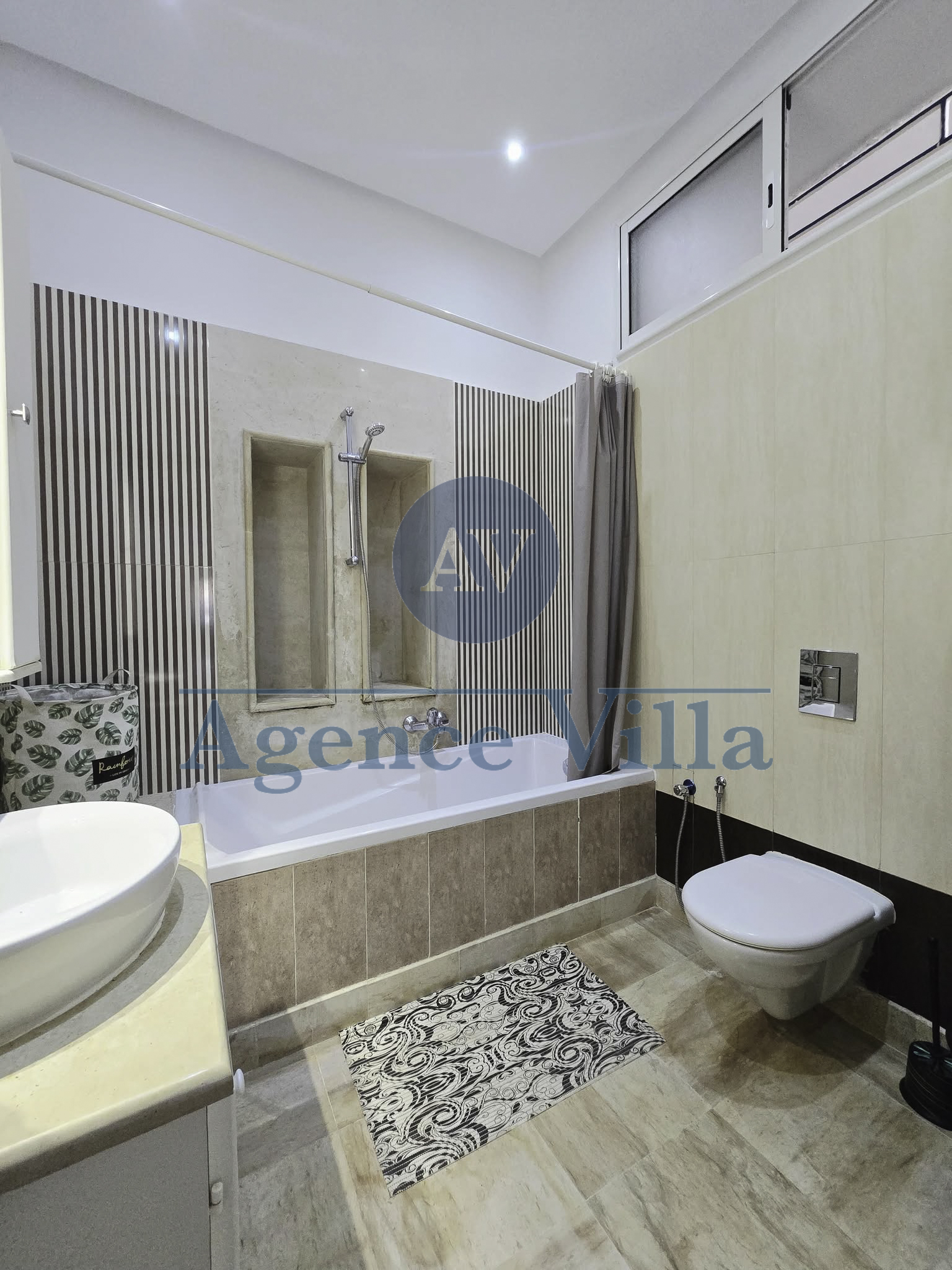 La Marsa Marsa Safsaf Location Maisons Un rez de chausse meubl  la marsa