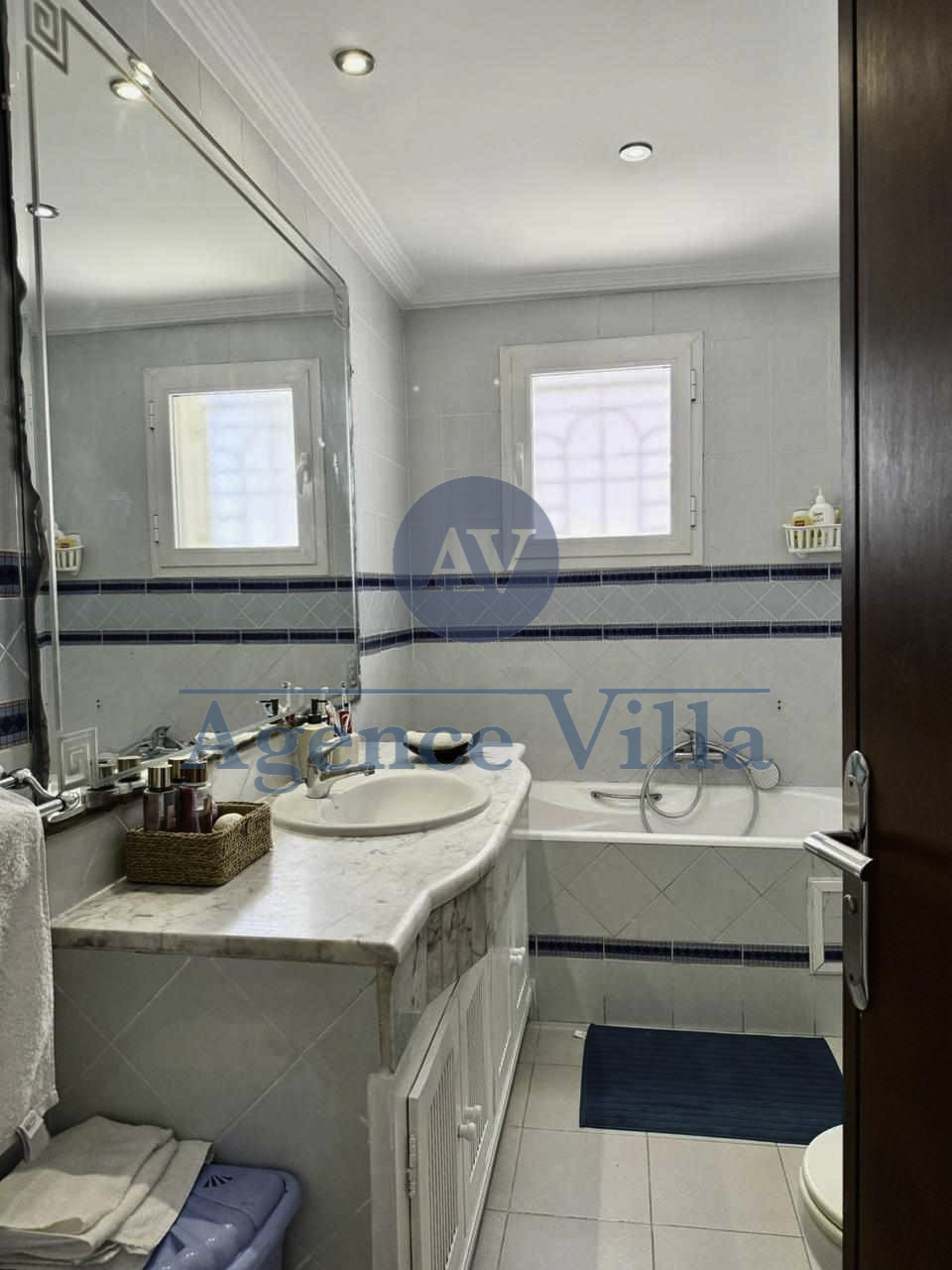 La Marsa Berge Du Lac Vente Duplex Un triplex avec piscine aux lac1