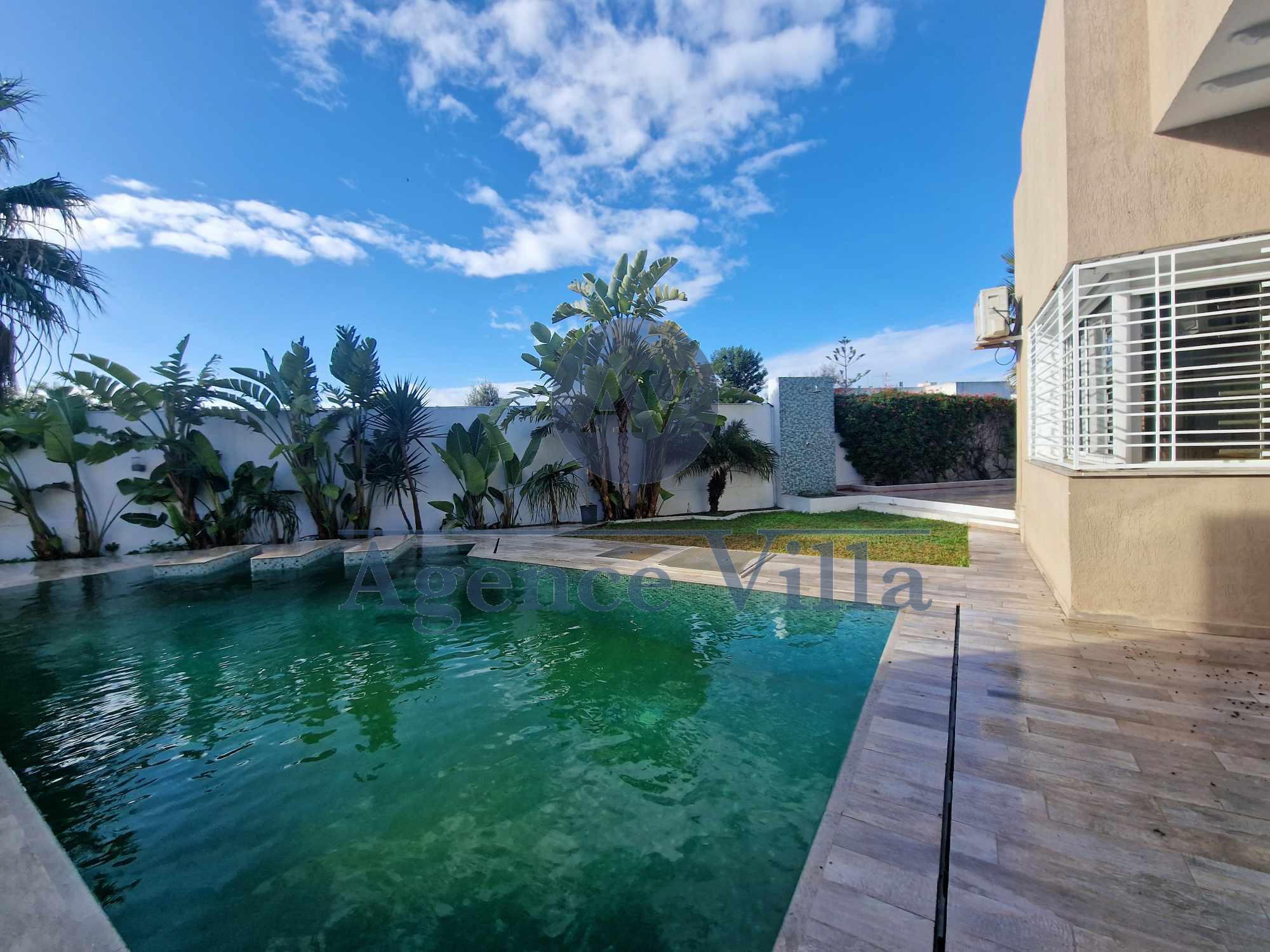 La Soukra La Soukra Location Maisons Villa plain pieds  la soukra