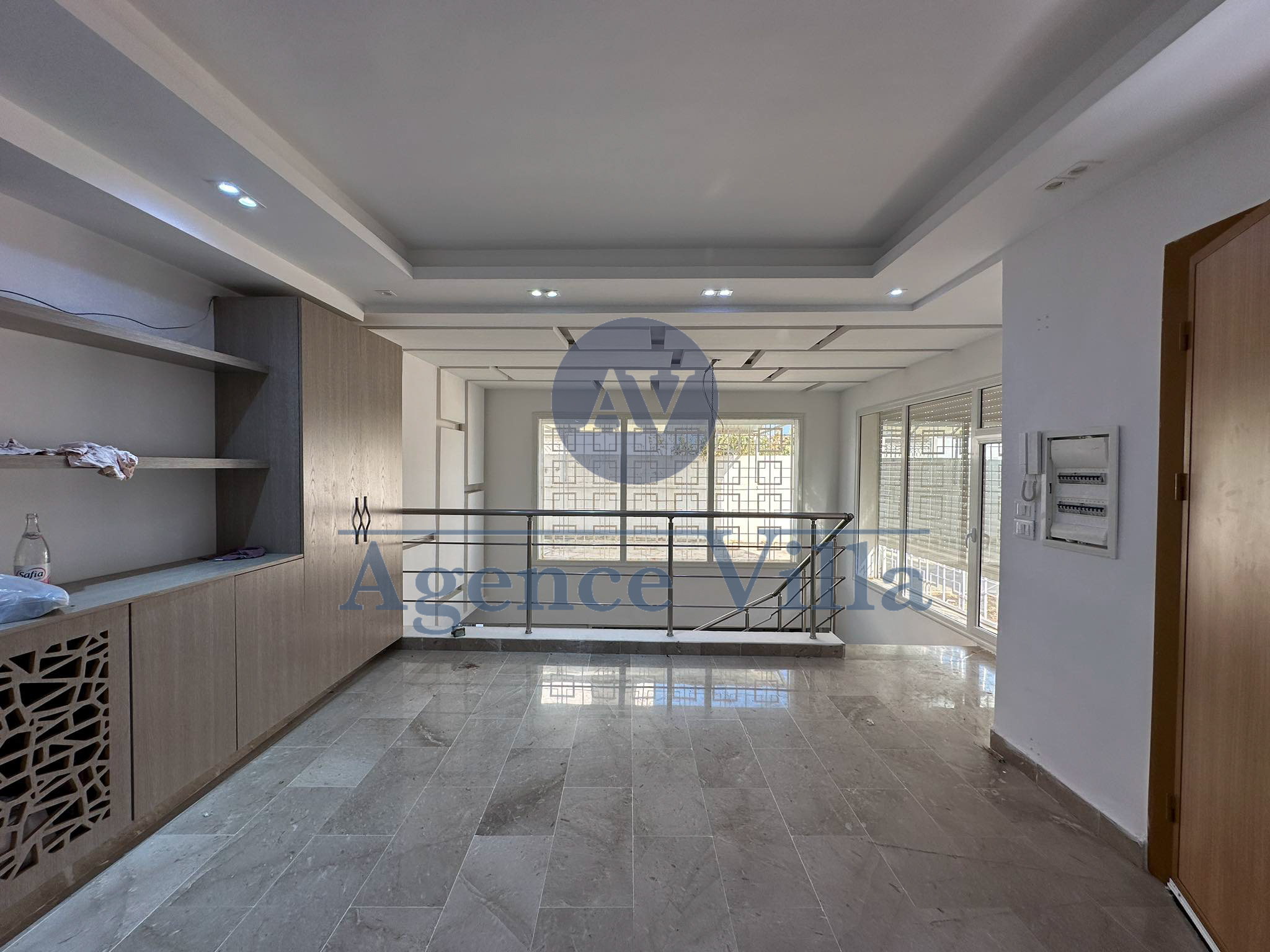 Ain Zaghouan&nbsp;Jardins de Carthage&nbsp;Location&nbsp;Duplex&nbsp;Villa s4 avec jardin � jardins de carthage