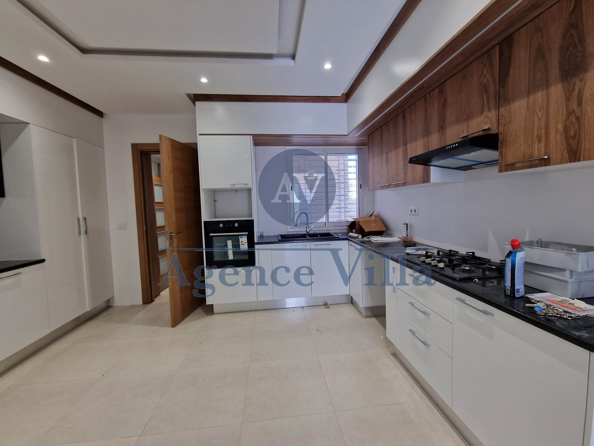 La Soukra Chotrana 1 Location Duplex Une villa  chotrana1 avec piscine