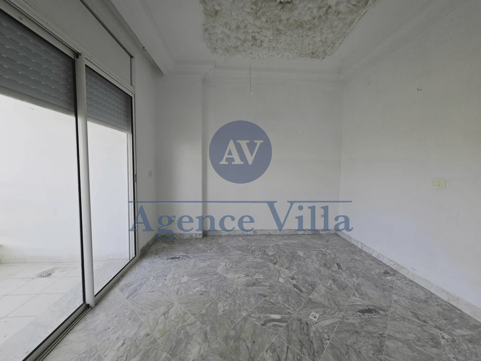 La Marsa Sidi Daoud Location Appart. 5 pices+ Appartement s4  la marsa