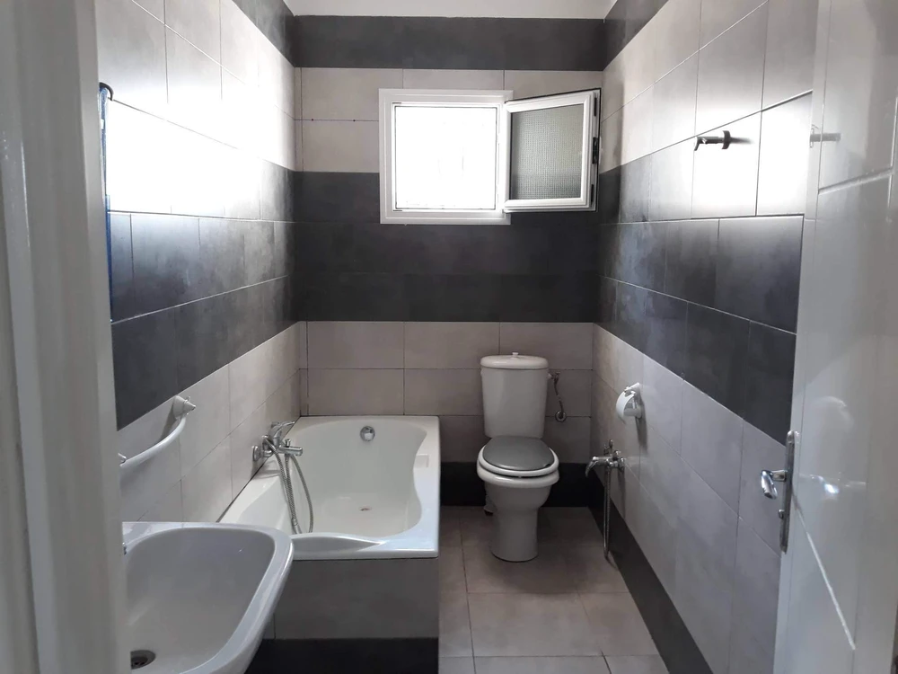 Bizerte Nord Bizerte Location Appart. 3 pices Appartement   la corniche