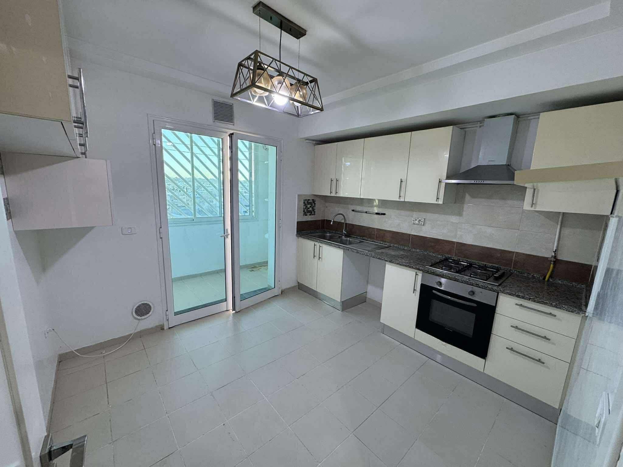 Raoued Cite Ennkhilet Location Appart. 4 pices Appartement s 3 premium  rsidence yasmine