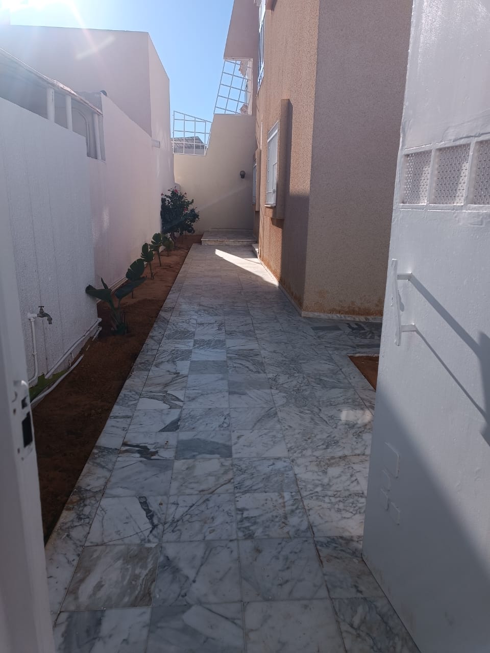 Sfax Ville Sfax Location Maisons Villa sur 2 tages  route de taniour km 3