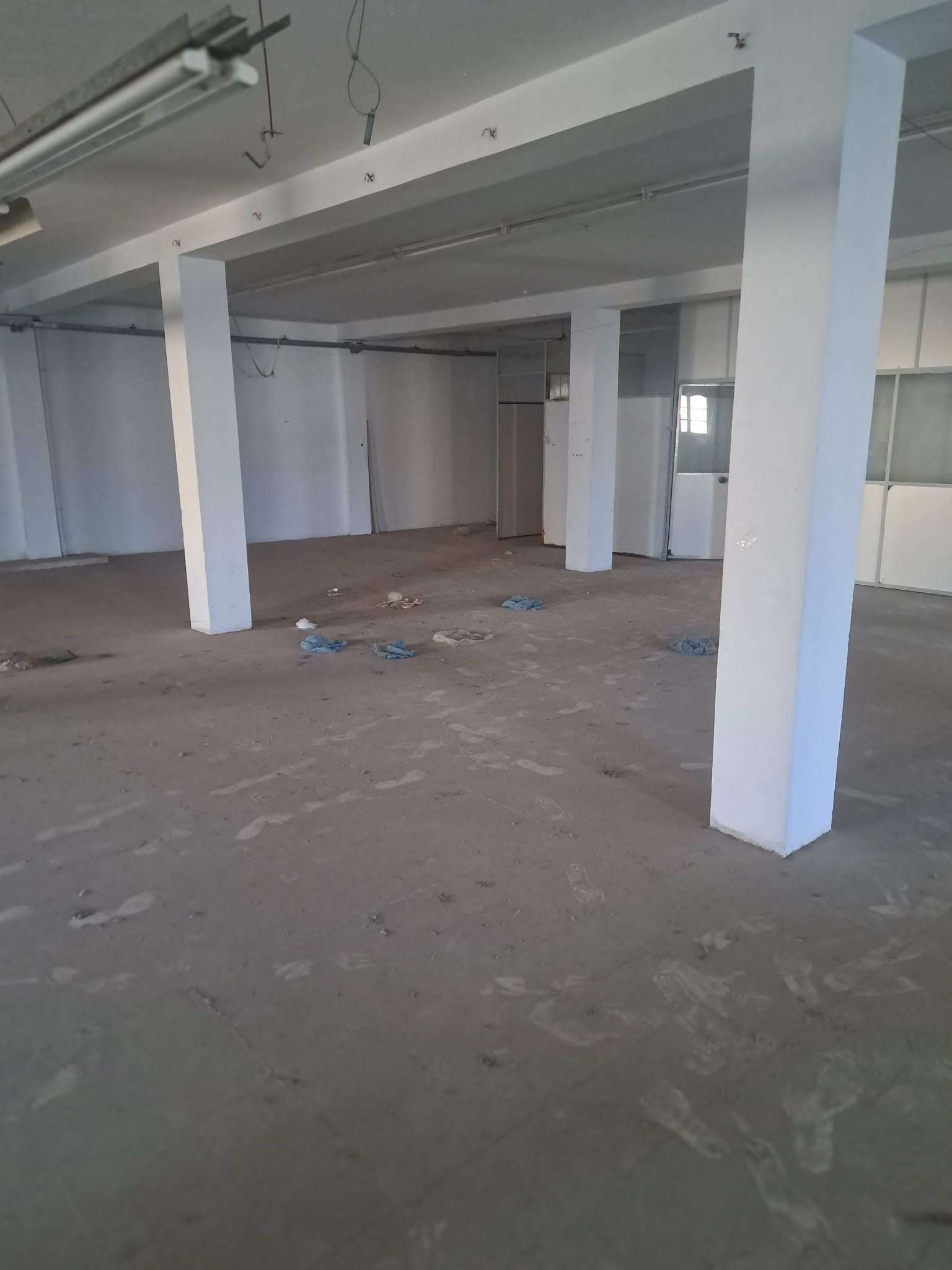 La Soukra Borj Louzir Location Autre Un local sur l'axe principal