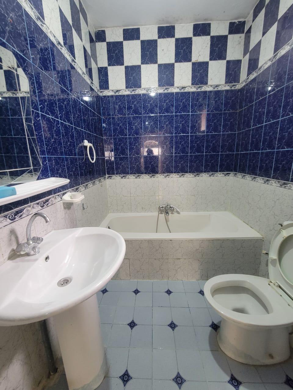 Bizerte Nord Cite De La Sante Location Appart. 1 pice Bel appartement   la corniche