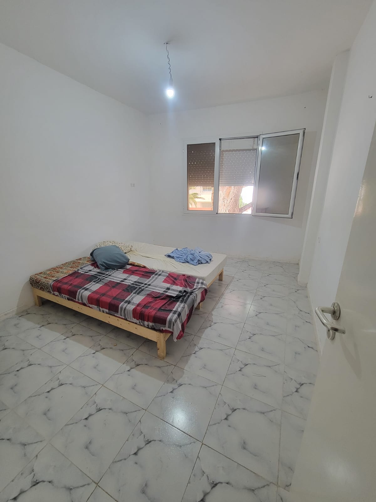 Bizerte Nord Cite El Korniche 2 Location Appart. 1 pice Superbe appartement pieds dans leau