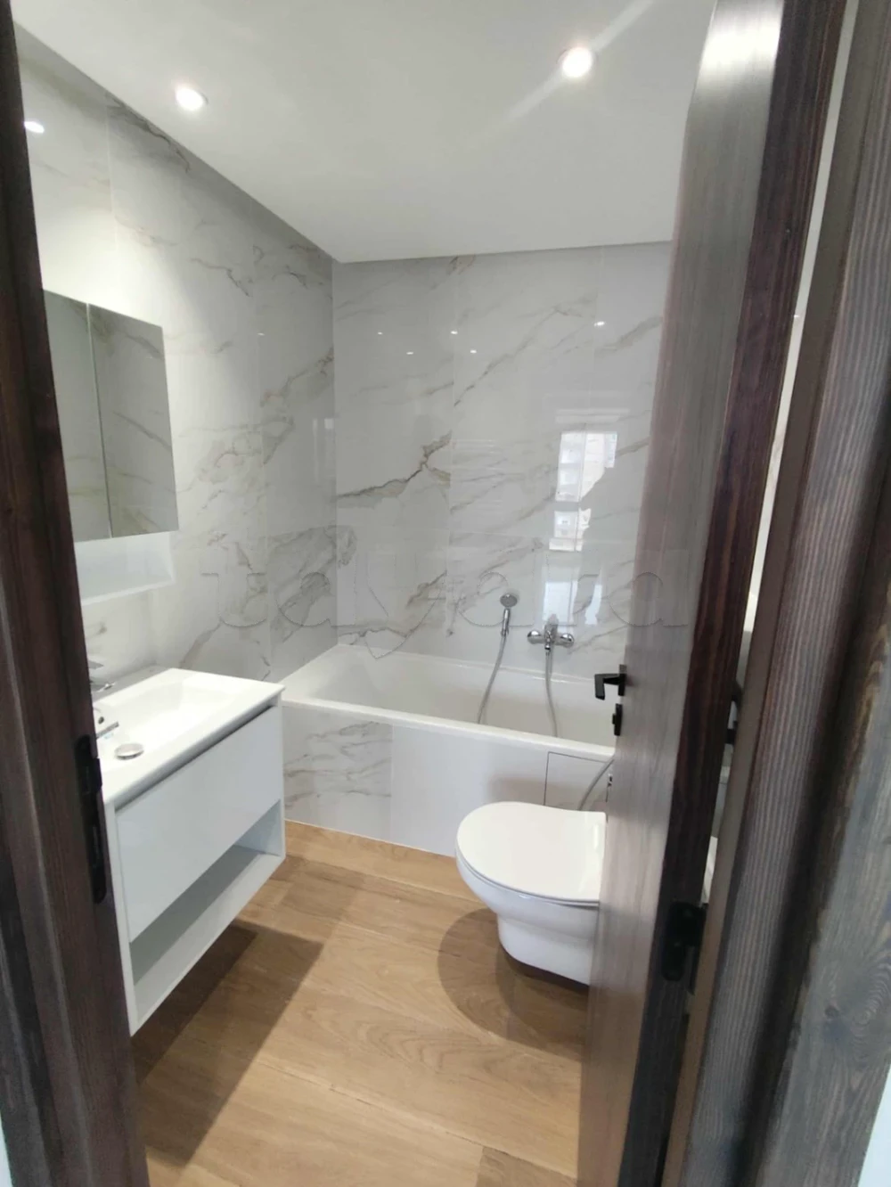 La Soukra La Soukra Location Appart. 2 pices S2 nouvelle soukra jamais habit