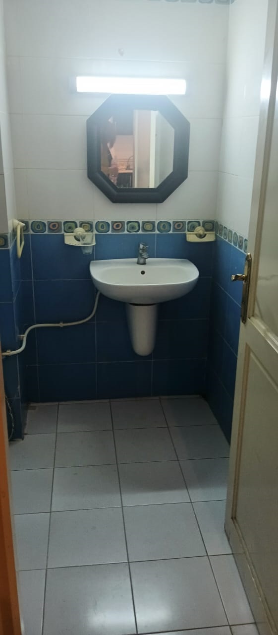 La Marsa El Aouina Location Appart. 2 pices Apprt splus 1  lwahat