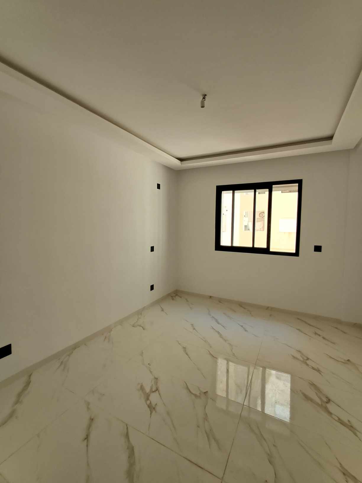 La Marsa El Aouina Location Appart. 2 pices Apprt s1  lwahat  prs carfour markat