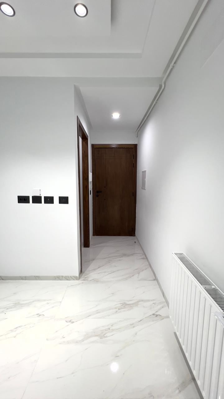 La Marsa El Aouina Location Appart. 1 pice Appr s0  cit el wahat