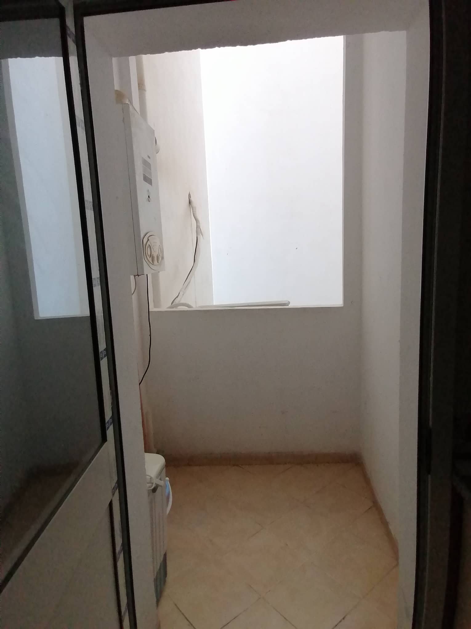 La Marsa El Aouina Vente Appart. 4 pices Apprtement   splus 3  cit el wahat