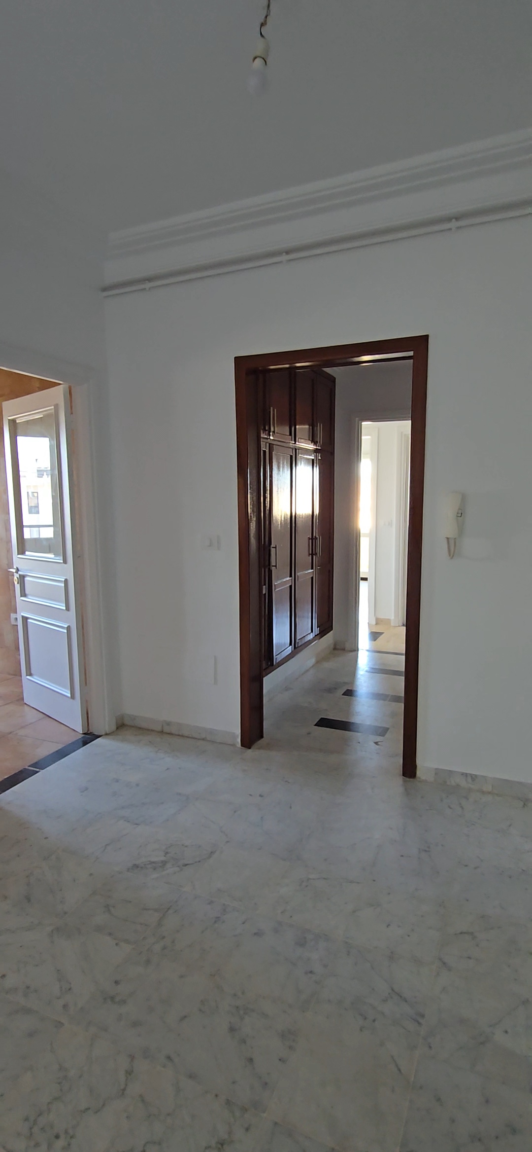 Mnihla Jardins d'el Menzah Location Appart. 4 pices S3  jardin manzah