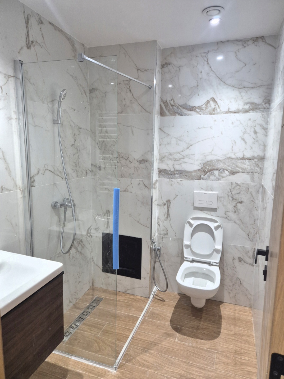 Mnihla Jardins d'el Menzah Location Appart. 1 pice S1 jardins del menzah 2 cte isc