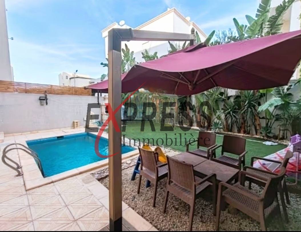 Ariana Ville Riadh Landlous Location Duplex Luxueux dulex avec jardin et piscine